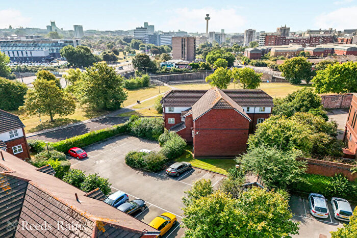 2 Bedroom Apartment For Sale In Burroughs Gardens, Liverpool, Merseyside, L3