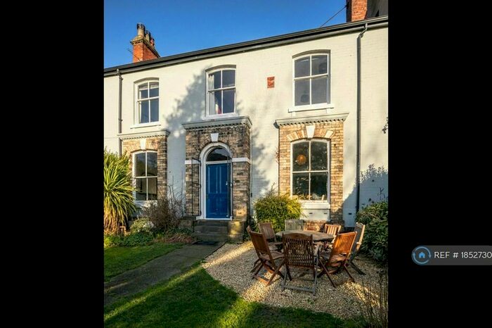 4 Bedroom Detached House To Rent In Victoria Road, Leeds, LS6