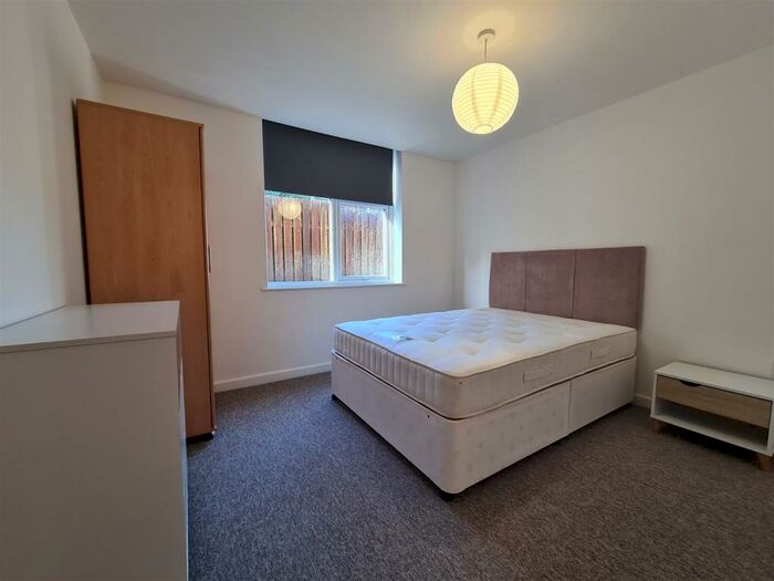 2 Bedroom Flat To Rent In Coppers Court, Ferrars Road, Huntingdon, PE29