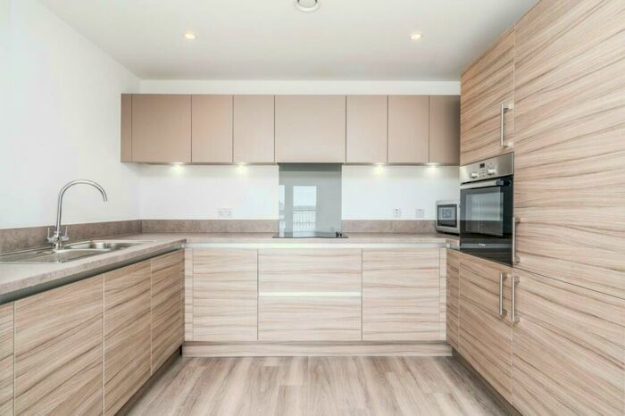 2 Bedroom Apartment To Rent In Anson Place, John Thornycroft Road, SO19