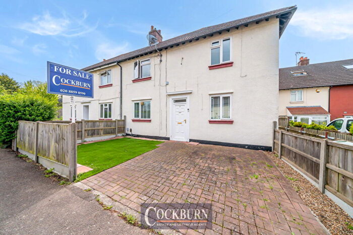 2 Bedroom Flat For Sale In Mayeswood Road, Grove Park, SE12