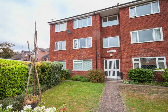 2 Bedroom Flat To Rent In Heath View, Cannock Road, Heath Hayes, Cannock WS12