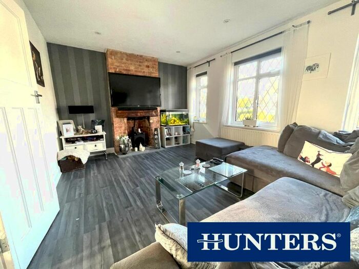 2 Bedroom Flat To Rent In Epsom Road, Ewell, Epsom, KT17