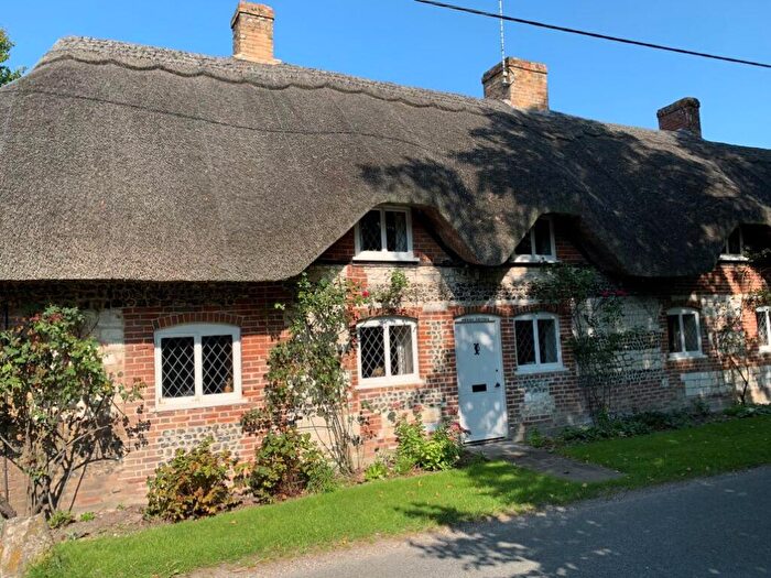 2 Bedroom Semi-Detached House For Sale In West Amesbury, Salisbury, SP4