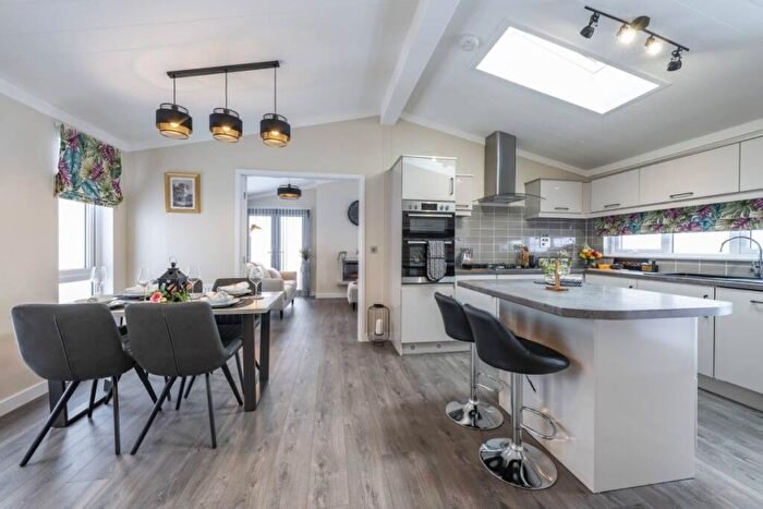 2 Bedroom Park Home For Sale In The Ikon Sandy Bay, SS8