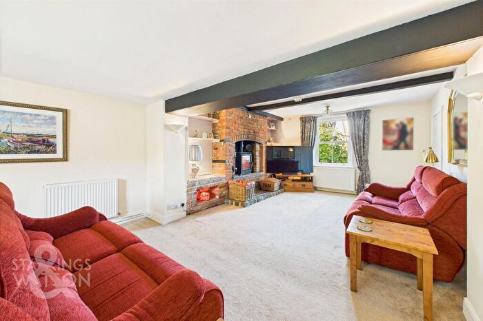 7 Bedroom Detached House For Sale In Black Street, Martham, Great Yarmouth, NR29