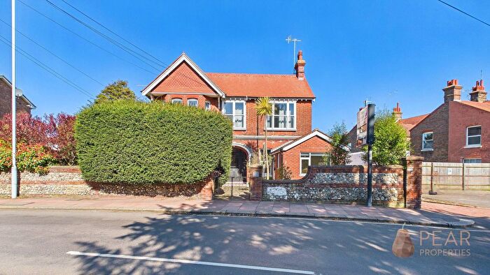 1 Bedroom Flat To Rent In Mill Road, Worthing, BN11