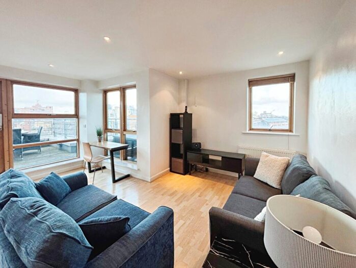 2 Bedroom Penthouse To Rent In Bowman Lane, Hunslet, Leeds, West Yorkshire, LS10