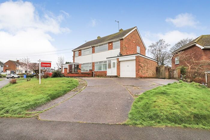 3 Bedroom Semi-detached House For Sale In Bilbrook Road, Codsall, Wolverhampton, WV8