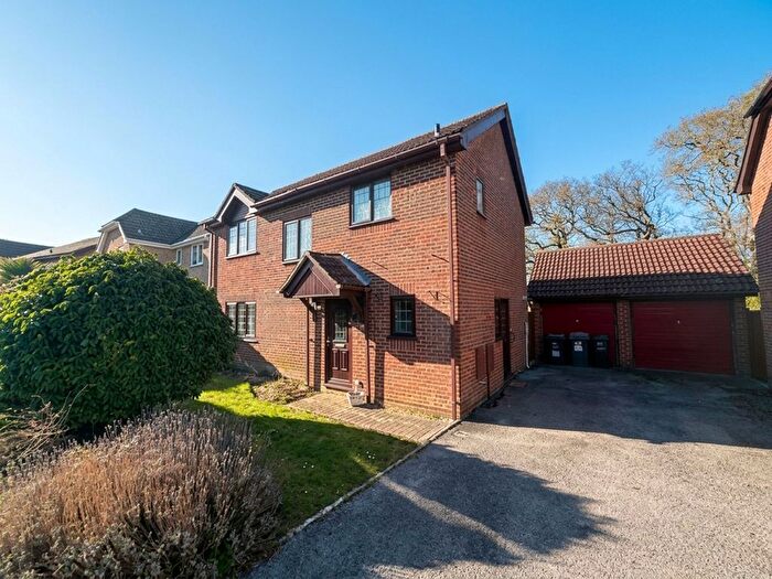 4 Bedroom Detached House For Sale In Lechlade Gardens, Littledown, BH7