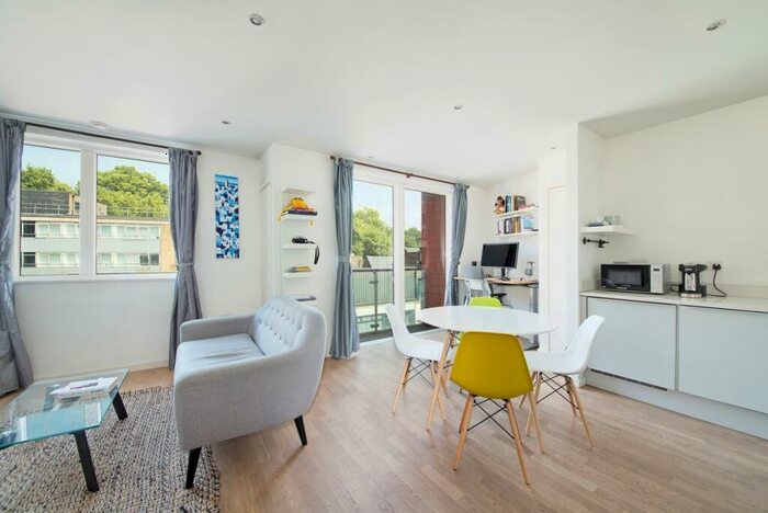 1 Bedroom Flat To Rent In Holloway Road, London, N7