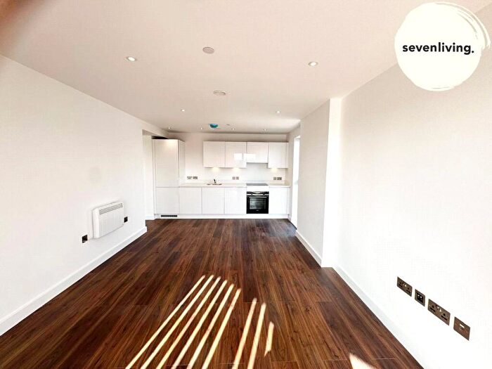 2 Bedroom Apartment To Rent In The Grand Exchange, Market Street, Bracknell, Berkshire, RG12