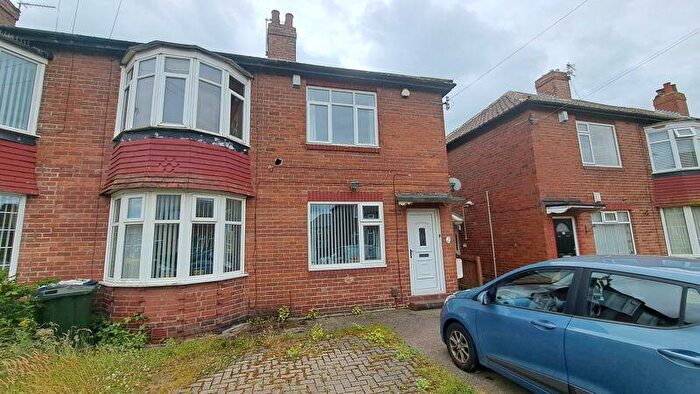 2 Bedroom Flat To Rent In Bingfield Gardens, Fenham, Newcastle Upon Tyne, NE5