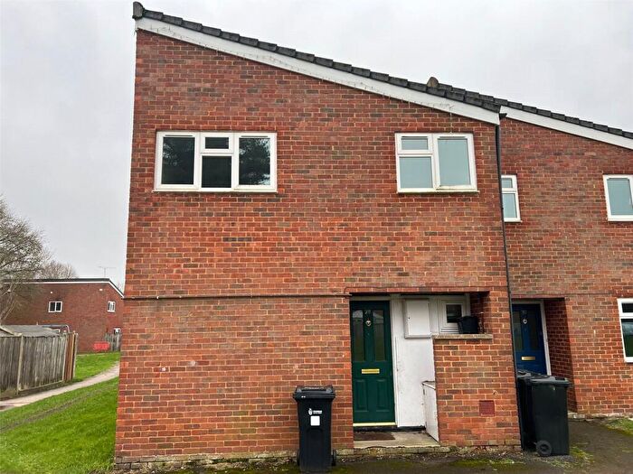 3 Bedroom Terraced House To Rent In Fleming Close, Arborfield, Reading, RG2