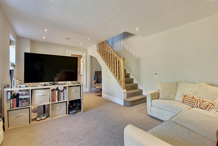 2 Bedroom Semi-detached House For Sale In Starina Gardens, Waterlooville, PO7