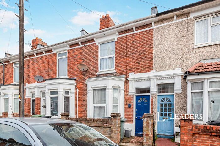 3 Bedroom Terraced House To Rent In Grayshott Road, PO4