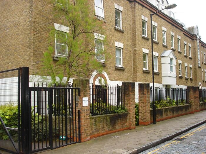 1 Bedroom Flat To Rent In Stepney Green, London, E1