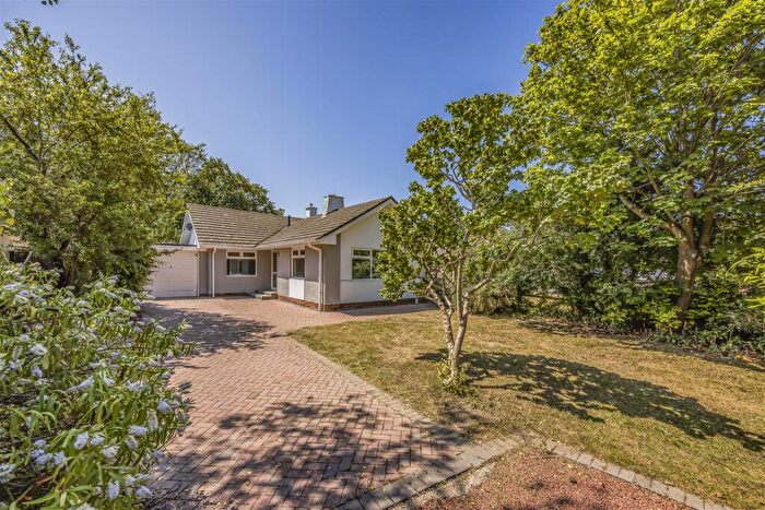 3 Bedroom Detached Bungalow For Sale In Warren Close, Hayling Island, PO11