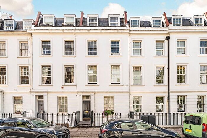 1 Bedroom Flat For Sale In Westmoreland Terrace, Pimlico, SW1V