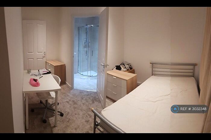 3 Bedroom Terraced House To Rent In Fletchamstead Highway, Coventry, CV4