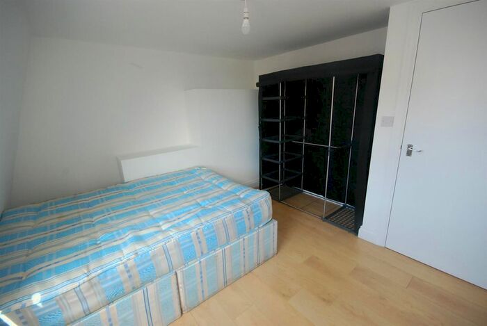 4 Bedroom Maisonette To Rent In Caledonian Road, London, N1