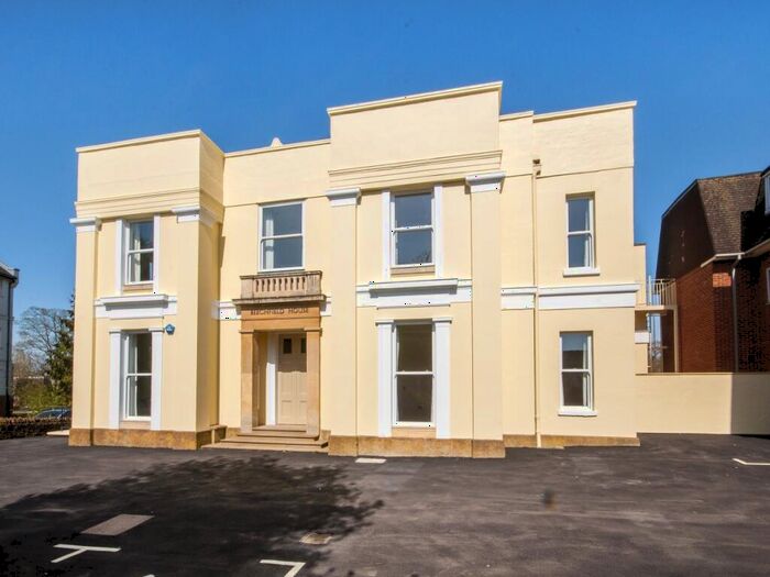 2 Bedroom Apartment To Rent In West Bar Street, Banbury, OX16