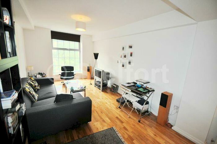1 Bedroom Flat To Rent In Holloway Road, London, N7