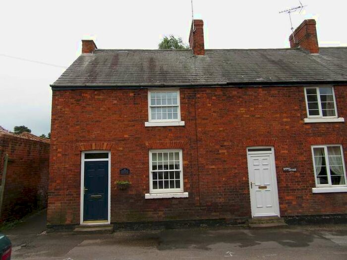 2 Bedroom End Of Terrace House To Rent In Quaker Lane, Farnsfield, Newark, NG22