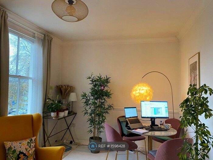 1 Bedroom Flat To Rent In Colvestone Crescent, London, E8