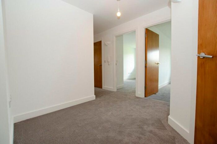 2 Bedroom Apartment To Rent In Seacole Gardens, Southampton, Hampshire, SO16
