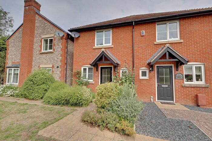 2 Bedroom Semi-Detached House For Sale In St Georges Road, Denmead, PO7