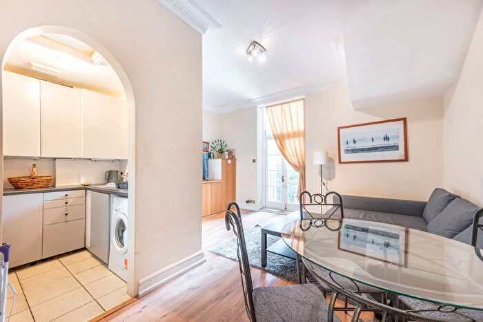 1 Bedroom Flat To Rent In Sutherland Avenue, Maida Vale, London, W9