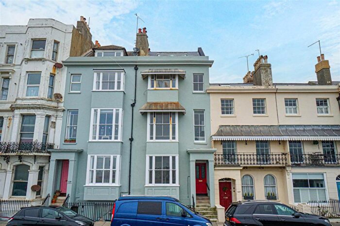 1 Bedroom Flat For Sale In Marina, St. Leonards-On-Sea, TN38