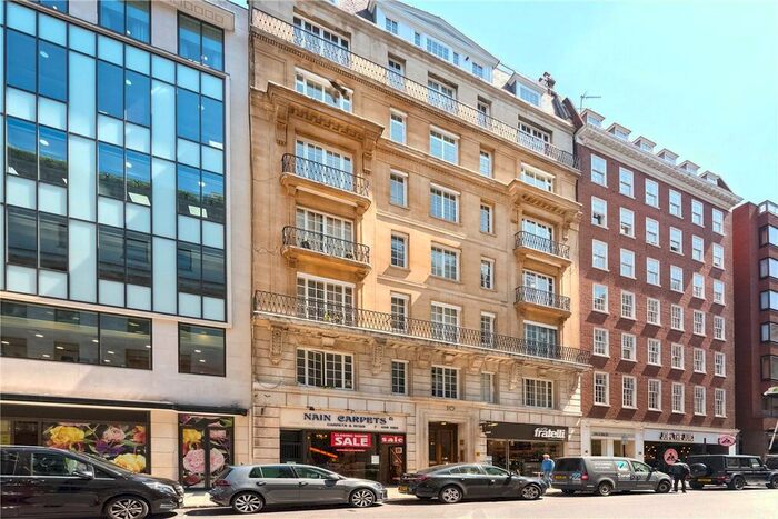 2 Bedroom Flat To Rent In Berkeley Street, Mayfair, London, W1J