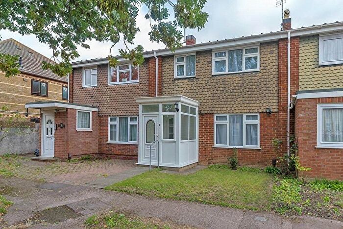 3 Bedroom Terraced House To Rent In Sprotshill Close, Milton Regis, Sittingbourne, Kent, ME10