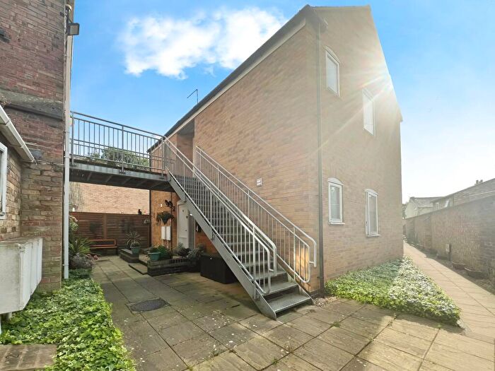 1 Bedroom Flat To Rent In Whitcourt, Whittlesey, PE7