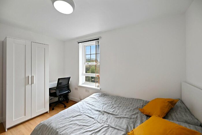 4 Bedroom Apartment To Rent In Flat A, Broomhall Street - Virtual Viewing Available, S3