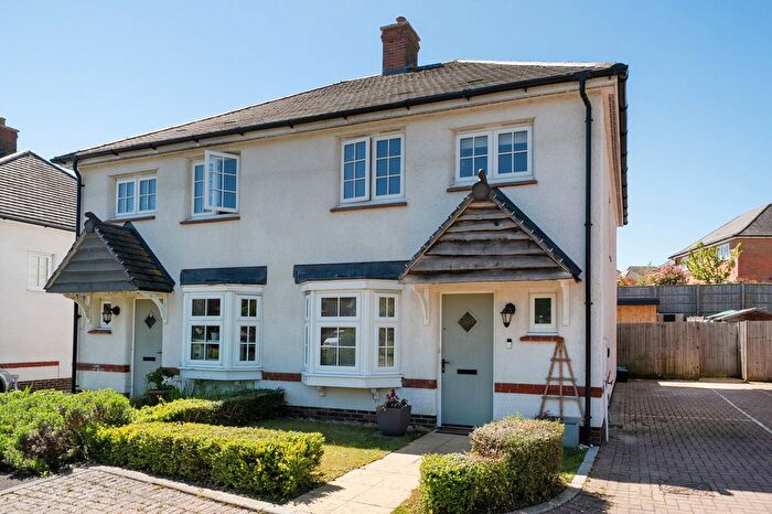 3 Bedroom Detached House For Sale In The Goldings, Alton, GU34