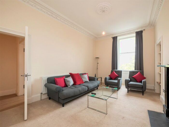 2 Bedroom Flat To Rent In Dundonald Street, Edinburgh, EH3