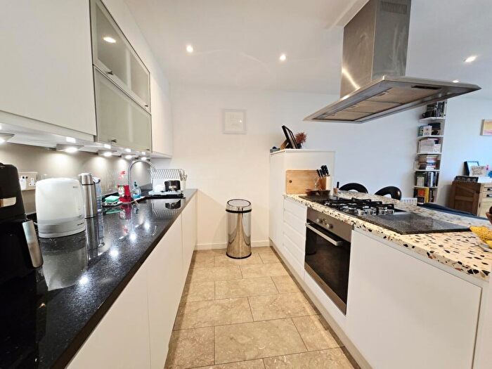 1 Bedroom Flat To Rent In Barnsbury Grove, Barnsbury, N7
