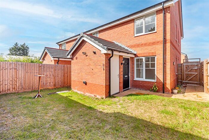 1 Bedroom End Of Terrace House For Sale In Massey Drive, Worcester, WR5