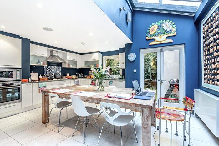 4 Bedroom House To Rent In Orbel Street, Battersea, London, SW11