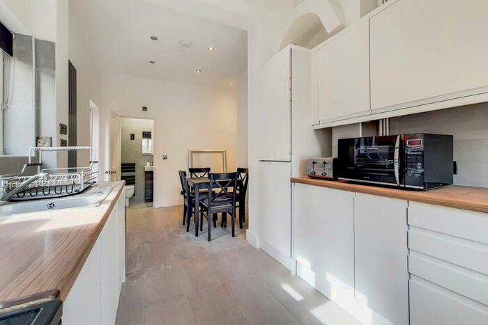 4 Bedroom Semi-Detached House To Rent In Whitehall Road, Harrow, HA1