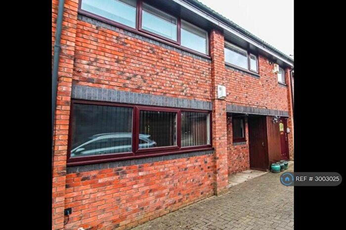 2 Bedroom Flat To Rent In Burtree, Washington, NE38