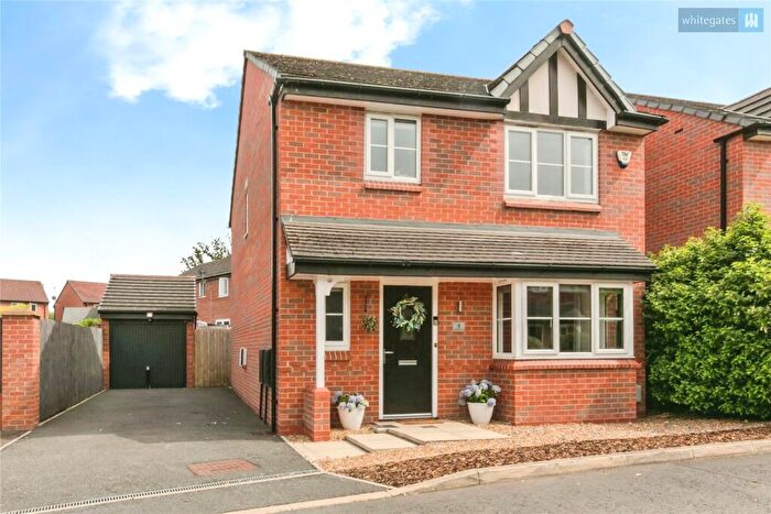 3 Bedroom Detached House For Sale In Sandbrook Close, Shavington, Crewe, Cheshire, CW2