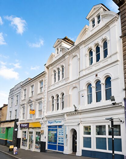 1 Bedroom Flat To Rent In Regent Square, Northampton, NN1