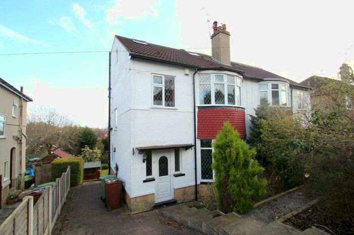 4 Bedroom House To Rent In Allerton Grange Crescent, Leeds, West Yorkshire, Uk, LS17