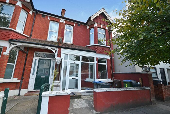 3 Bedroom Property To Rent In Mount Road, Wimbledon Park, SW19