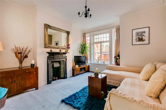 2 Bedroom Flat To Rent In Avonmore Gardens, London, W14