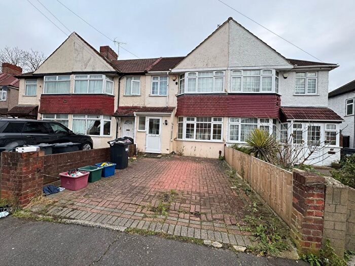 3 Bedroom Terraced House To Rent In Beeston Way, Feltham, TW14